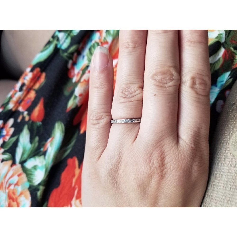 𝅺.925 Sterling Silver Platinum Plated Simulated Diamond 2mm Ring Elegant Band CZ - Picture 8 of 13